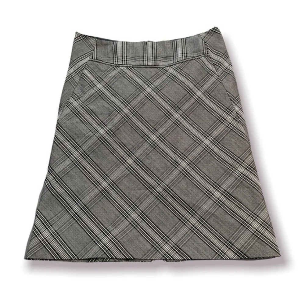 Fashion Bug Plaid Pencil Skirt - Picture 1 of 4